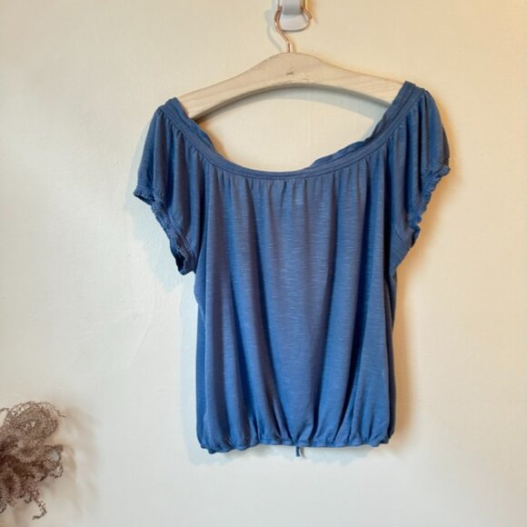 Women's off-the-shoulder cornflower blue top - Picture 3 of 6